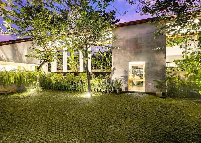 Mayaloka Seminyak (Bali)